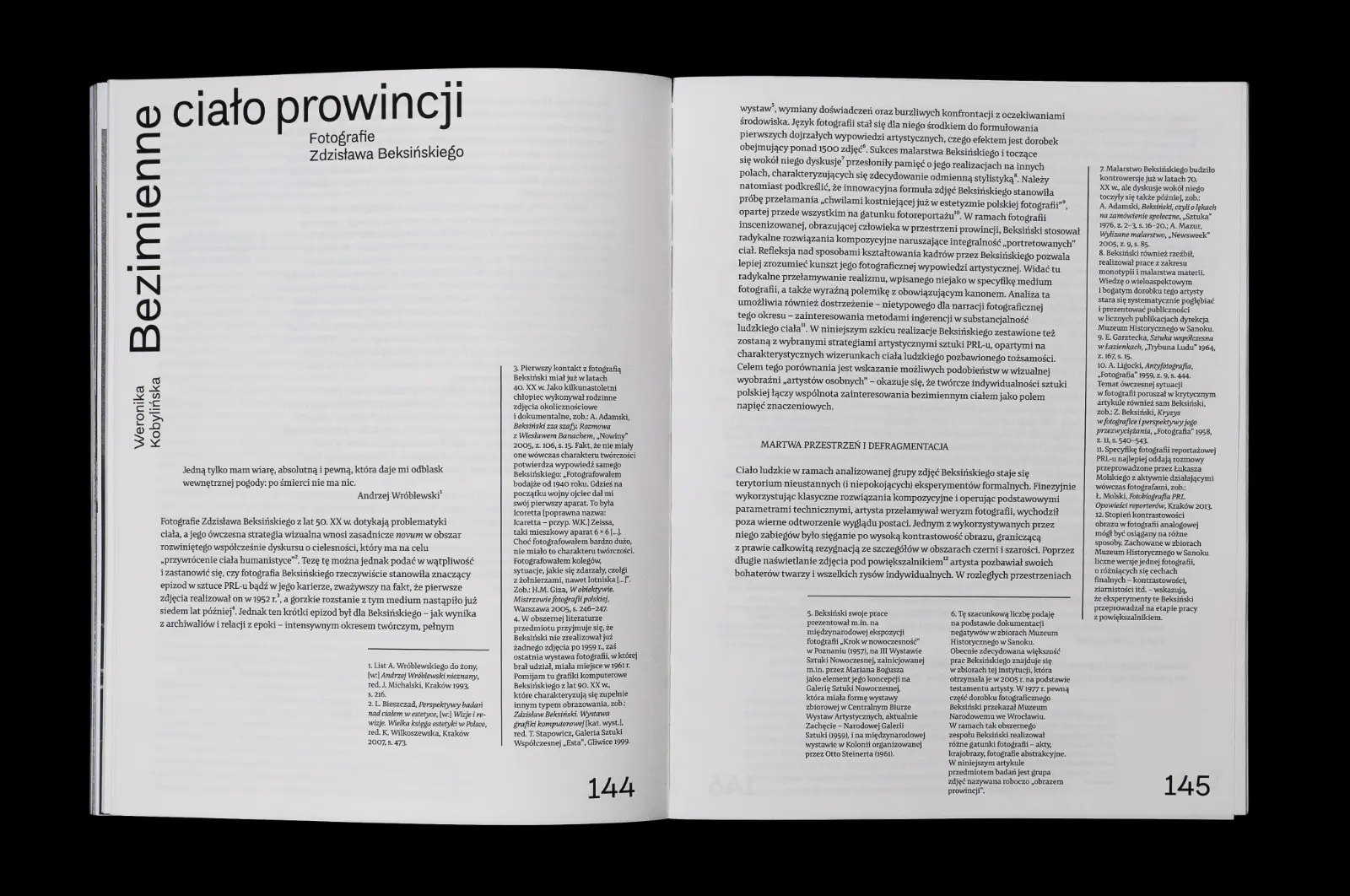 Rozkładkówka książki z samą typografią.